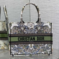 Christian Dior Shopping Bags